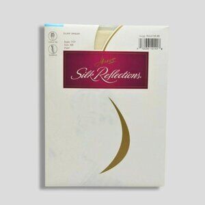 Hanes Silk Reflections Pantyhose Vintage Control Top S/M